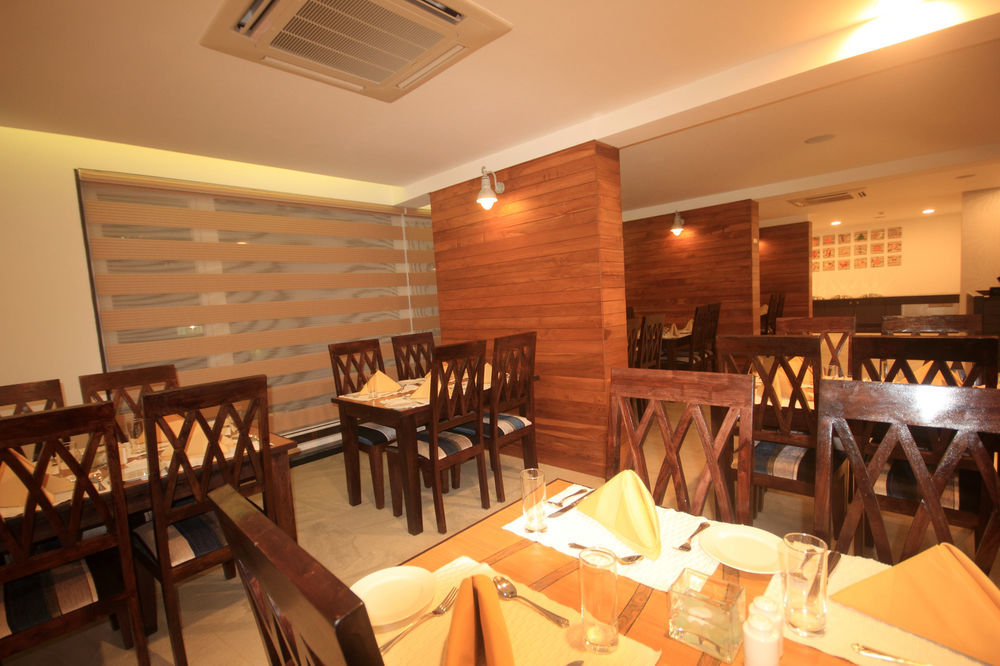 Hotel The Fern Residency, Miramar Panaji Exterior foto