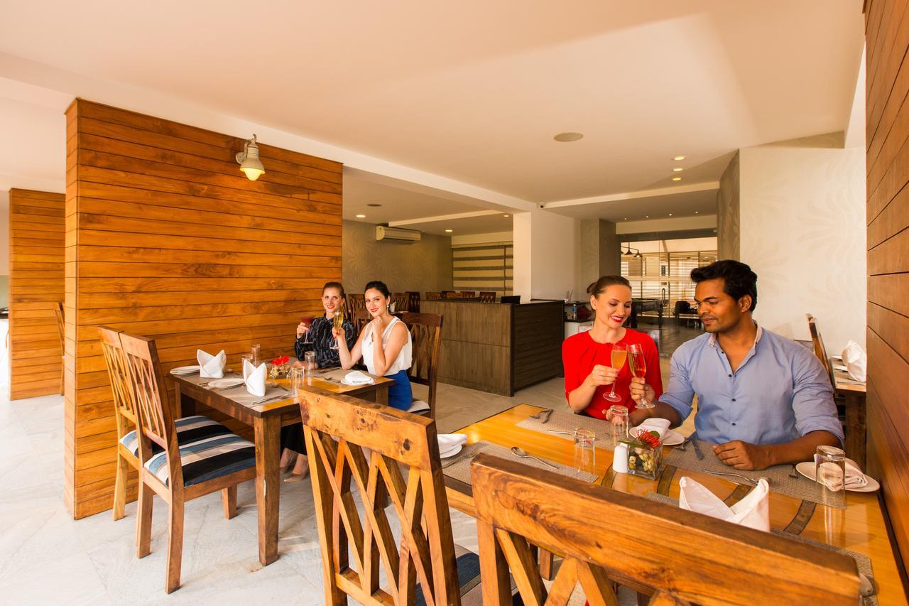 Hotel The Fern Residency, Miramar Panaji Exterior foto