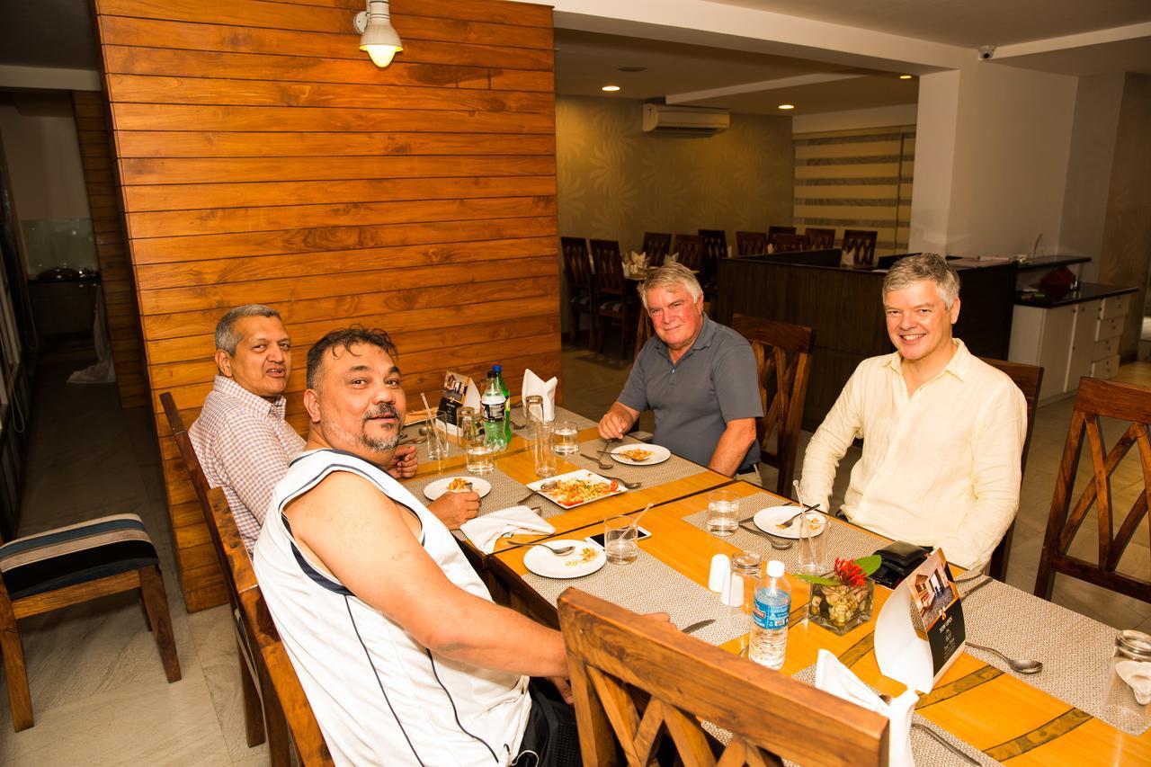 Hotel The Fern Residency, Miramar Panaji Exterior foto
